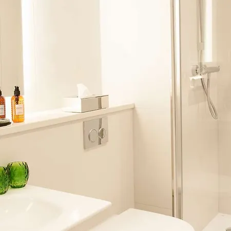 Premier Aparthotel 4*